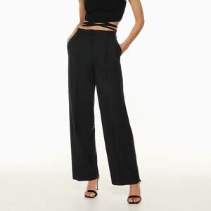 NWT Aritzia Babaton Pleated Pants (0)